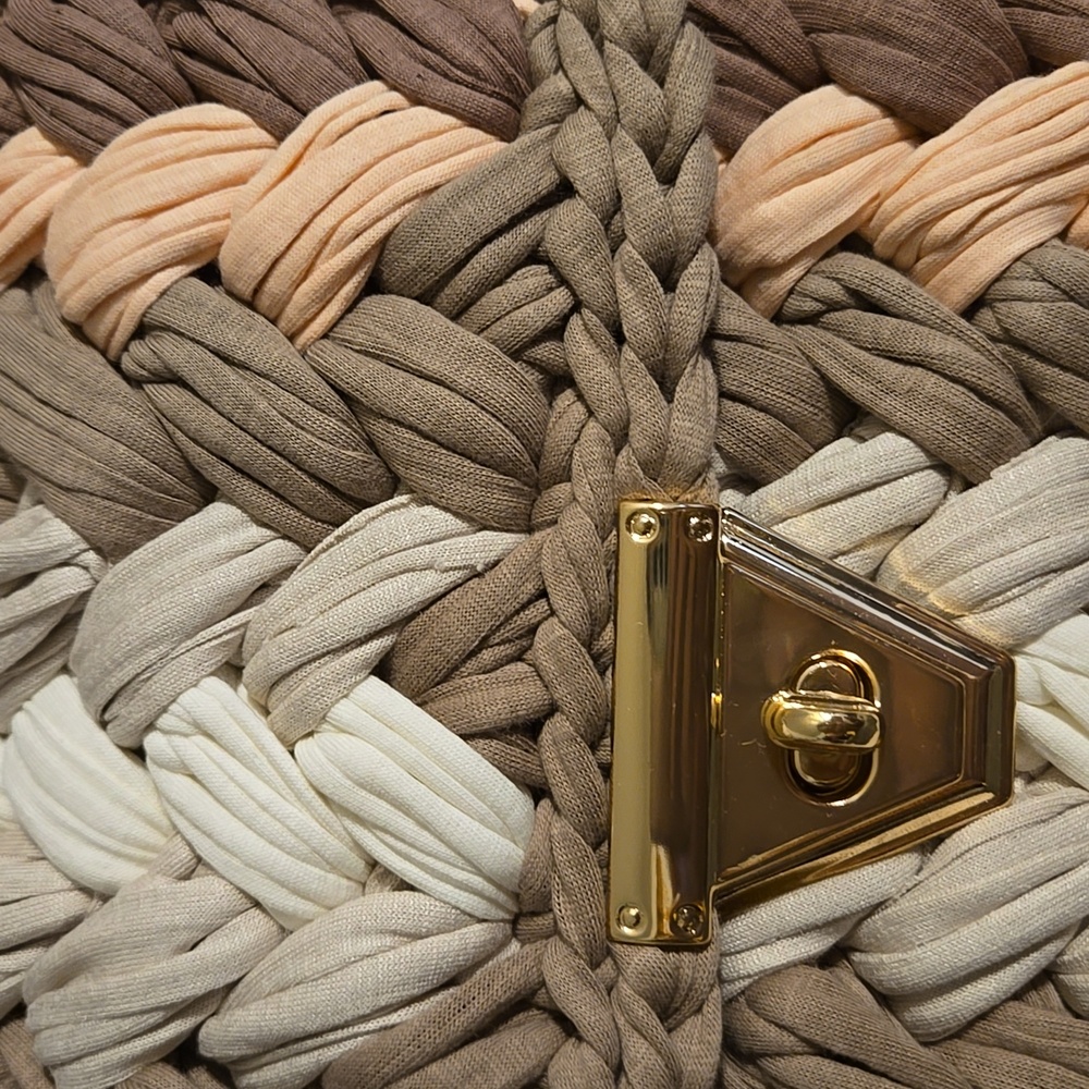 Handcrafted Braided Women Bag - Multicolor - Picture 2 of 4